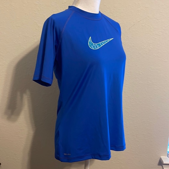 NWT, NIKE, Nike Swim Tee, Women, Short sleeves, Large, blue color. - Picture 2 of 6